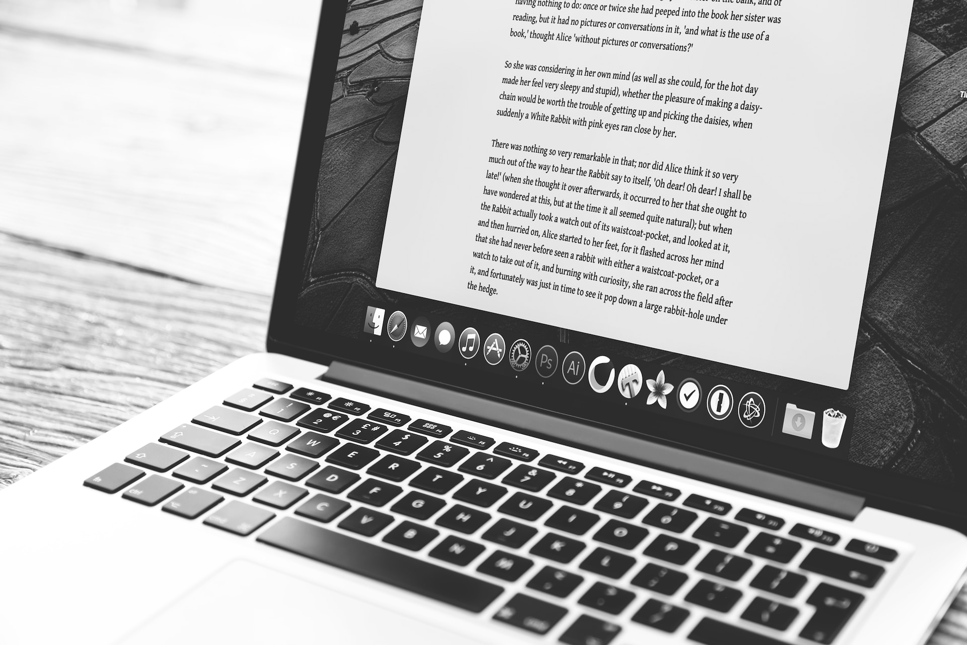 SaaS Content Writing: 10 Brilliant Tips for Revolutionizing the Digital Landscape